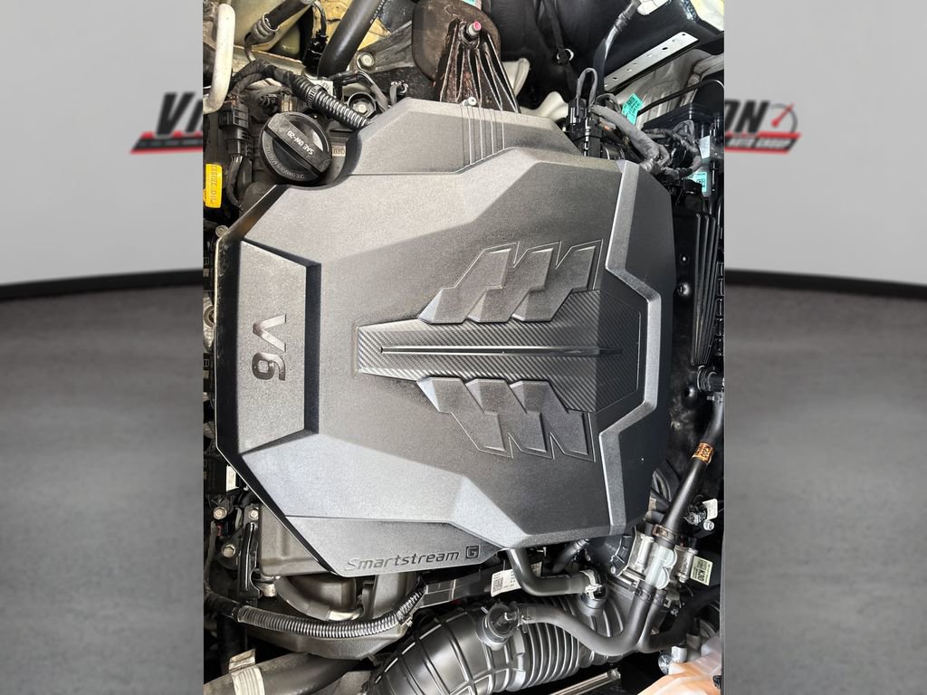 Used 2023 Kia Carnival SX Prestige image 13