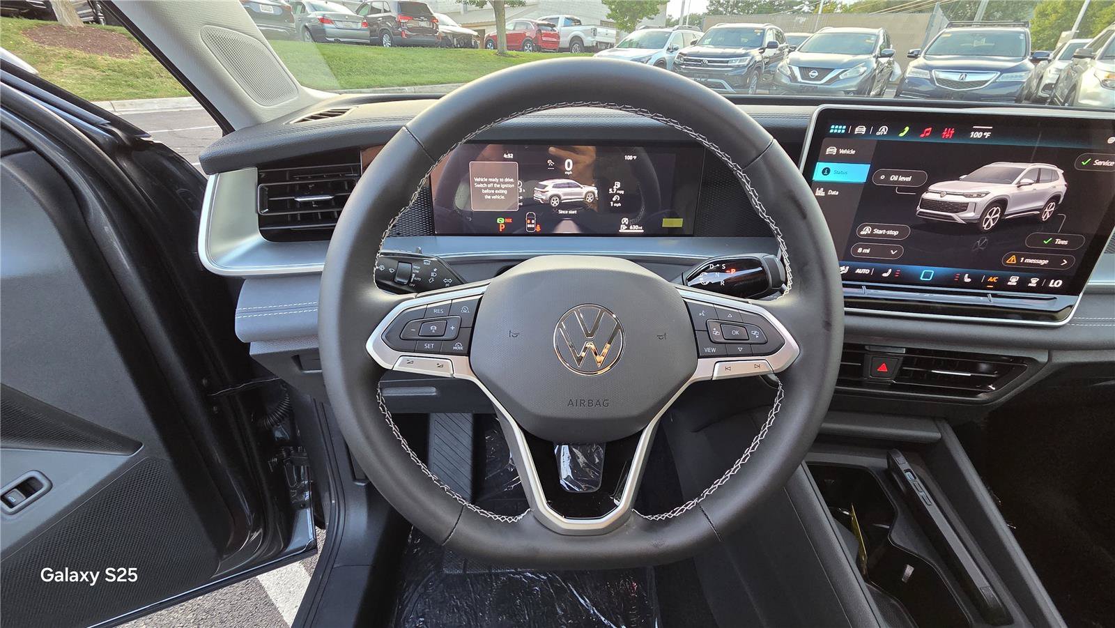 New 2026 Volkswagen Tiguan SE FWD image 17