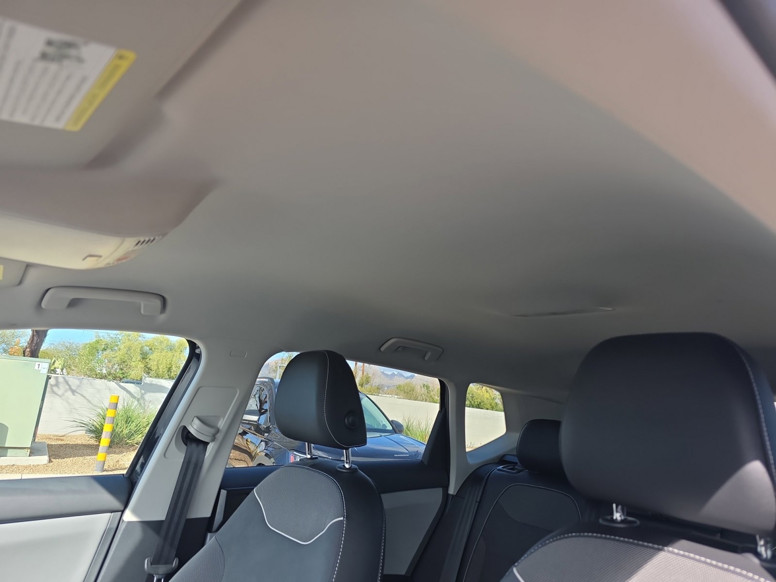 Certified 2023 Volkswagen Taos SE w/ Black Wheel Package image 33