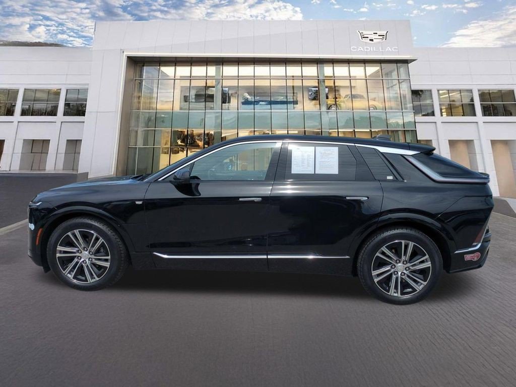 Certified 2024 Cadillac Lyriq Luxury image 12
