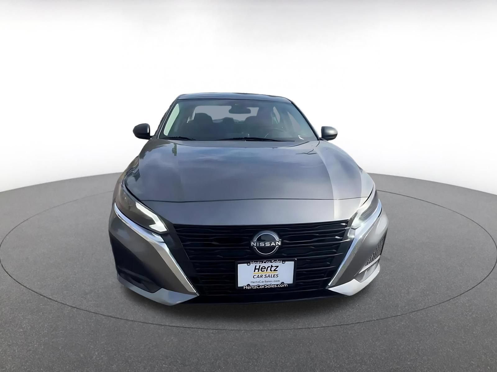 Used 2025 Nissan Altima 2.5 SV FWD image 4