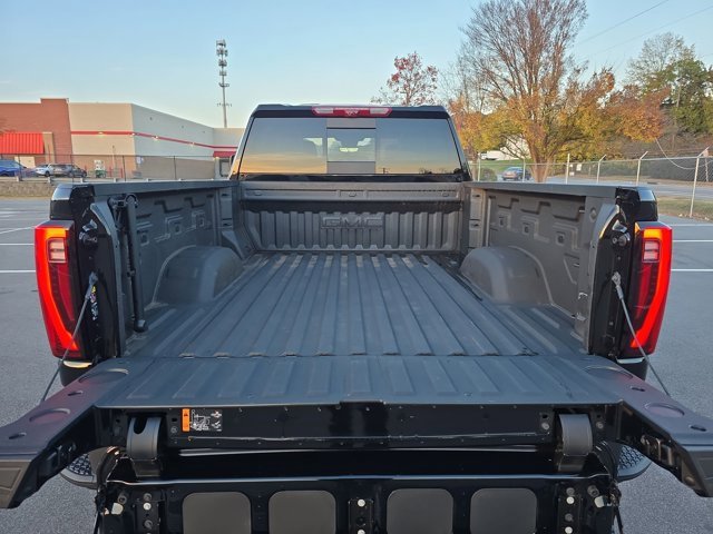 Used 2025 GMC Sierra 2500 Denali Ultimate image 12