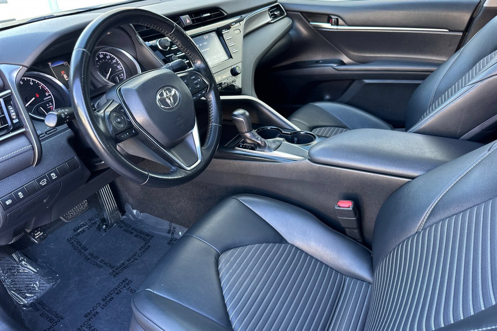 Used 2019 Toyota Camry SE FWD image 10