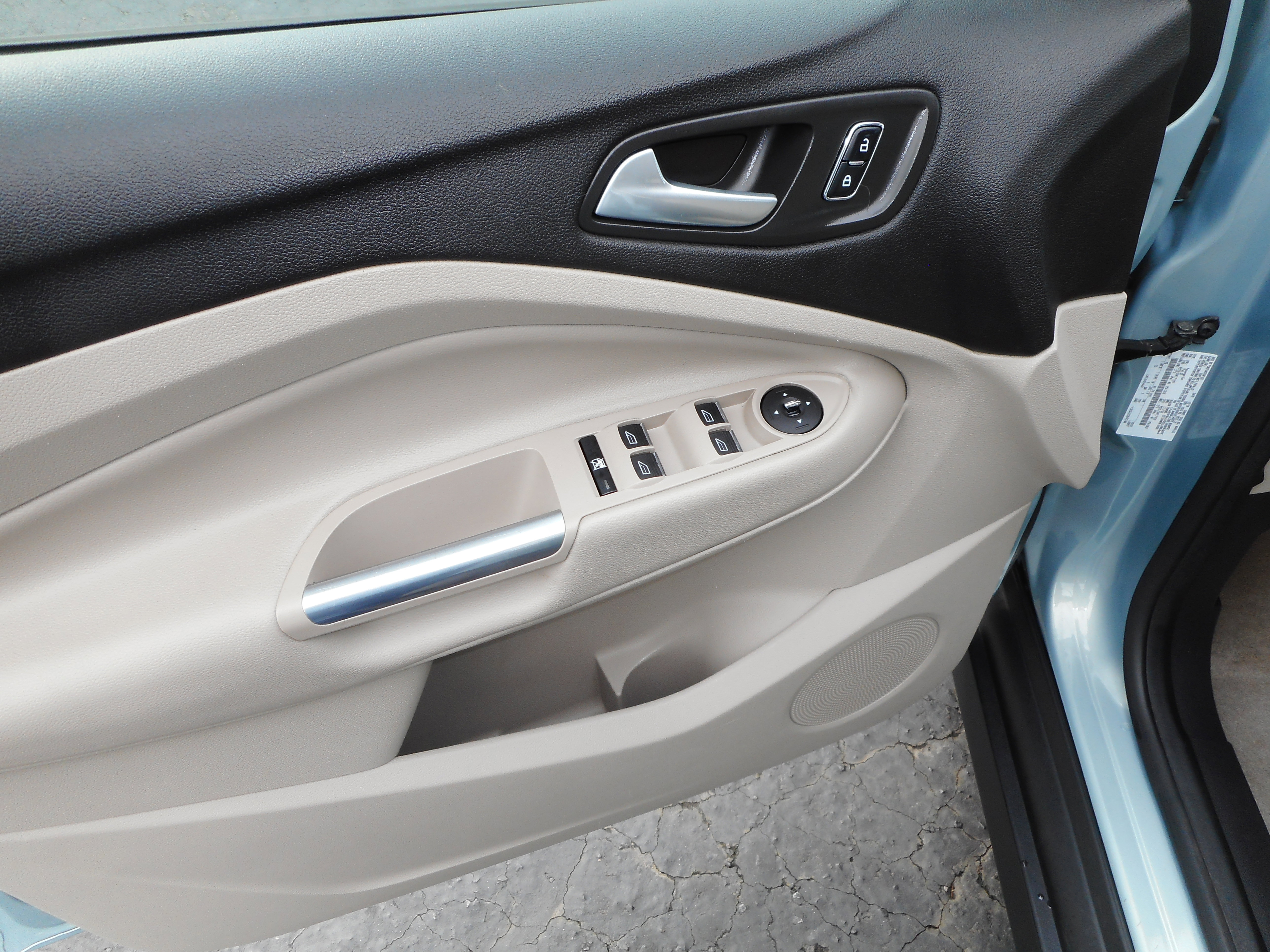 Used 2013 Ford C-MAX SE image 15