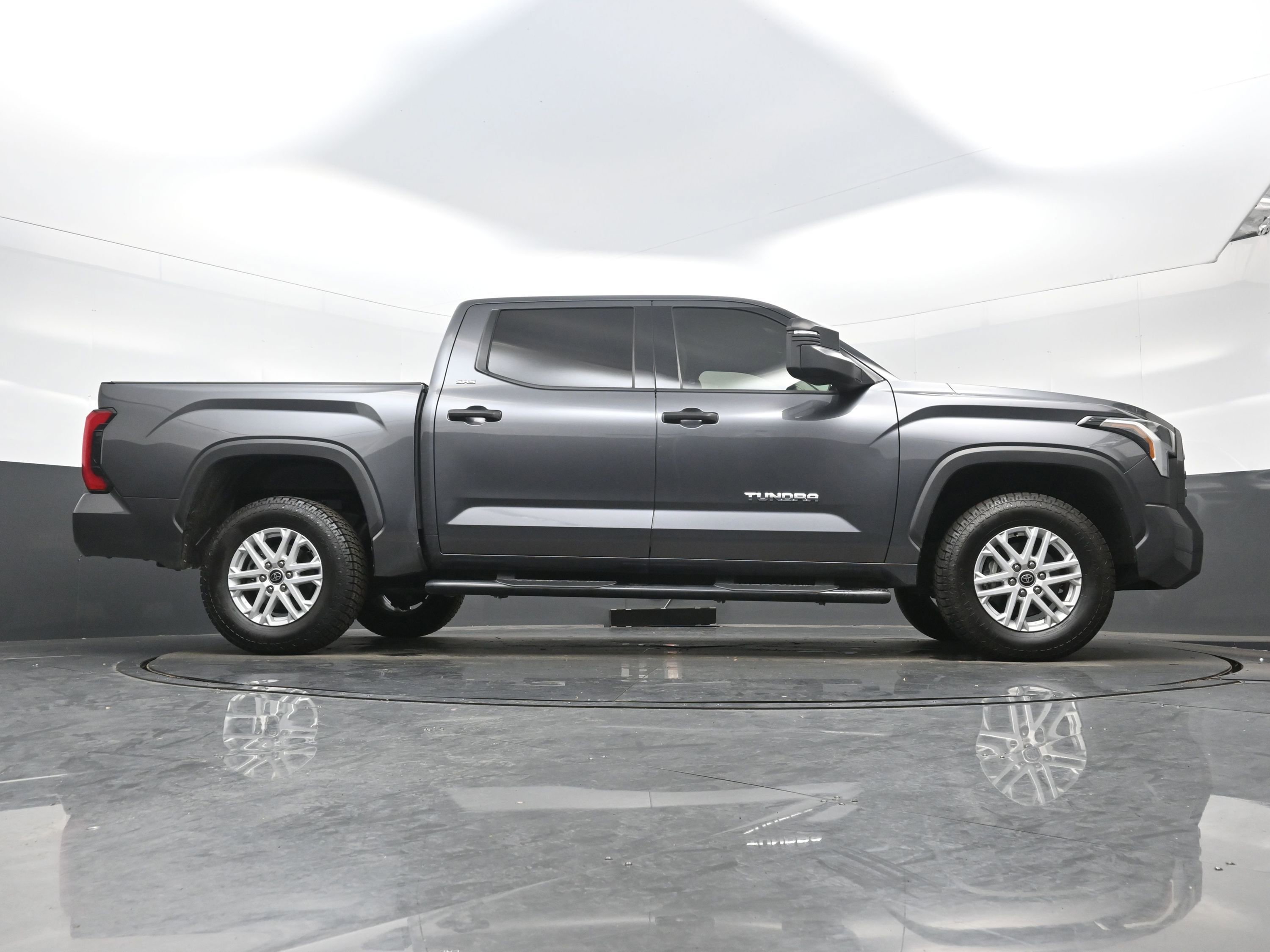 Used 2022 Toyota Tundra SR5 image 32