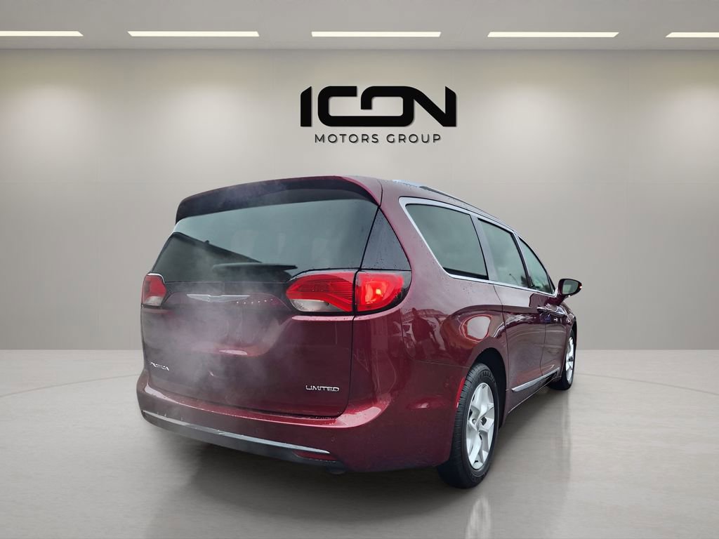 Used 2020 Chrysler Pacifica Limited FWD image 4