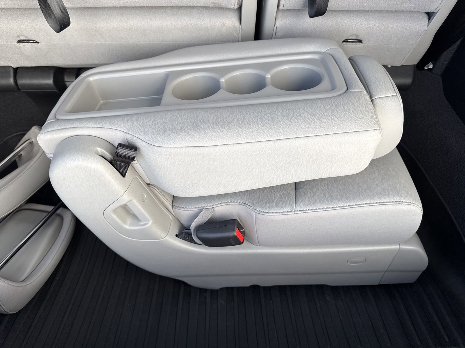 Used 2020 Honda Odyssey Elite image 11