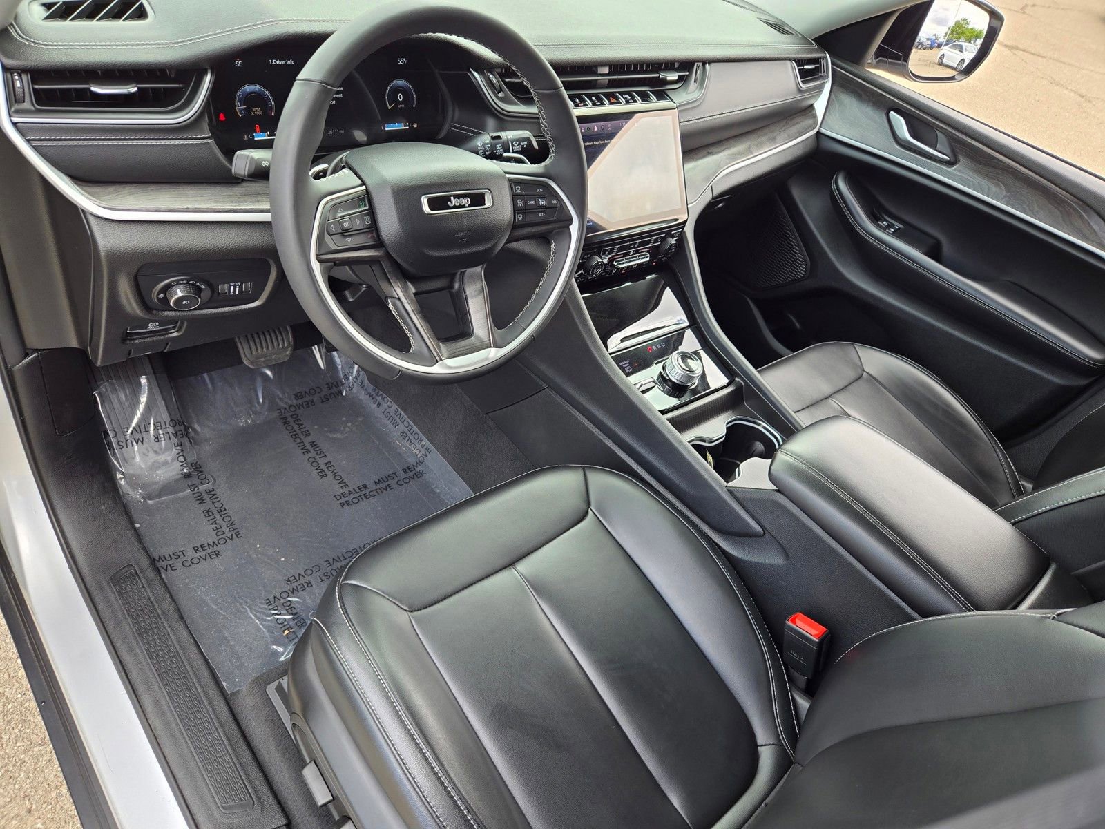 Used 2024 Jeep Grand Cherokee Limited AWD/4WD image 16