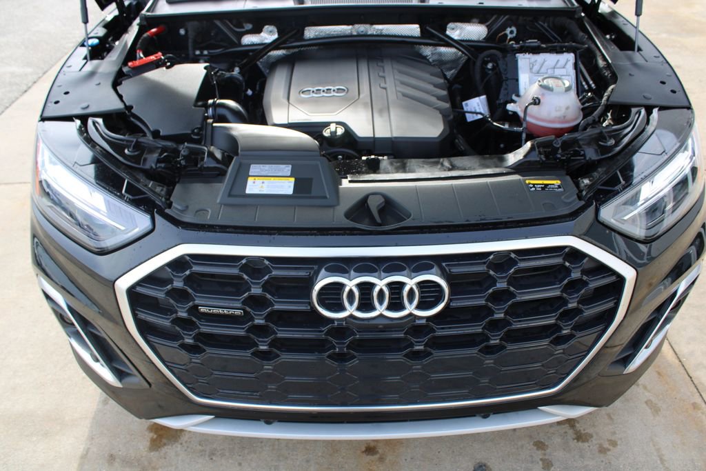 Used 2022 Audi Q5 2.0T Premium Plus w/ Premium Plus Package AWD/4WD image 31