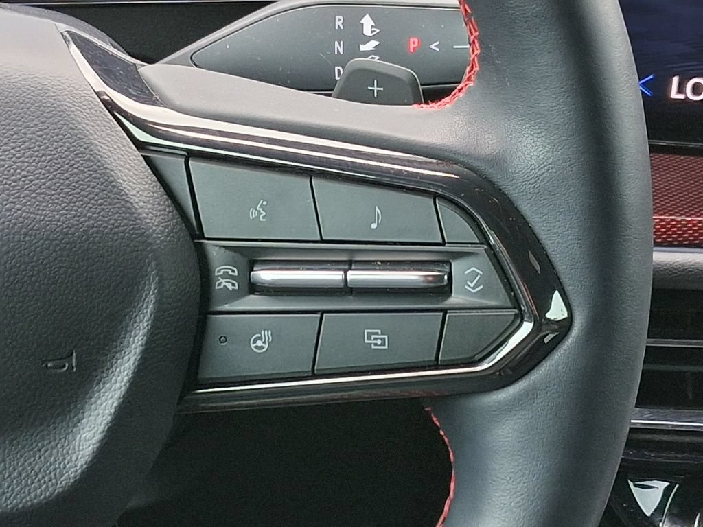 Used 2024 Chevrolet Traverse RS w/ LPO, Floor Liner Package FWD image 13