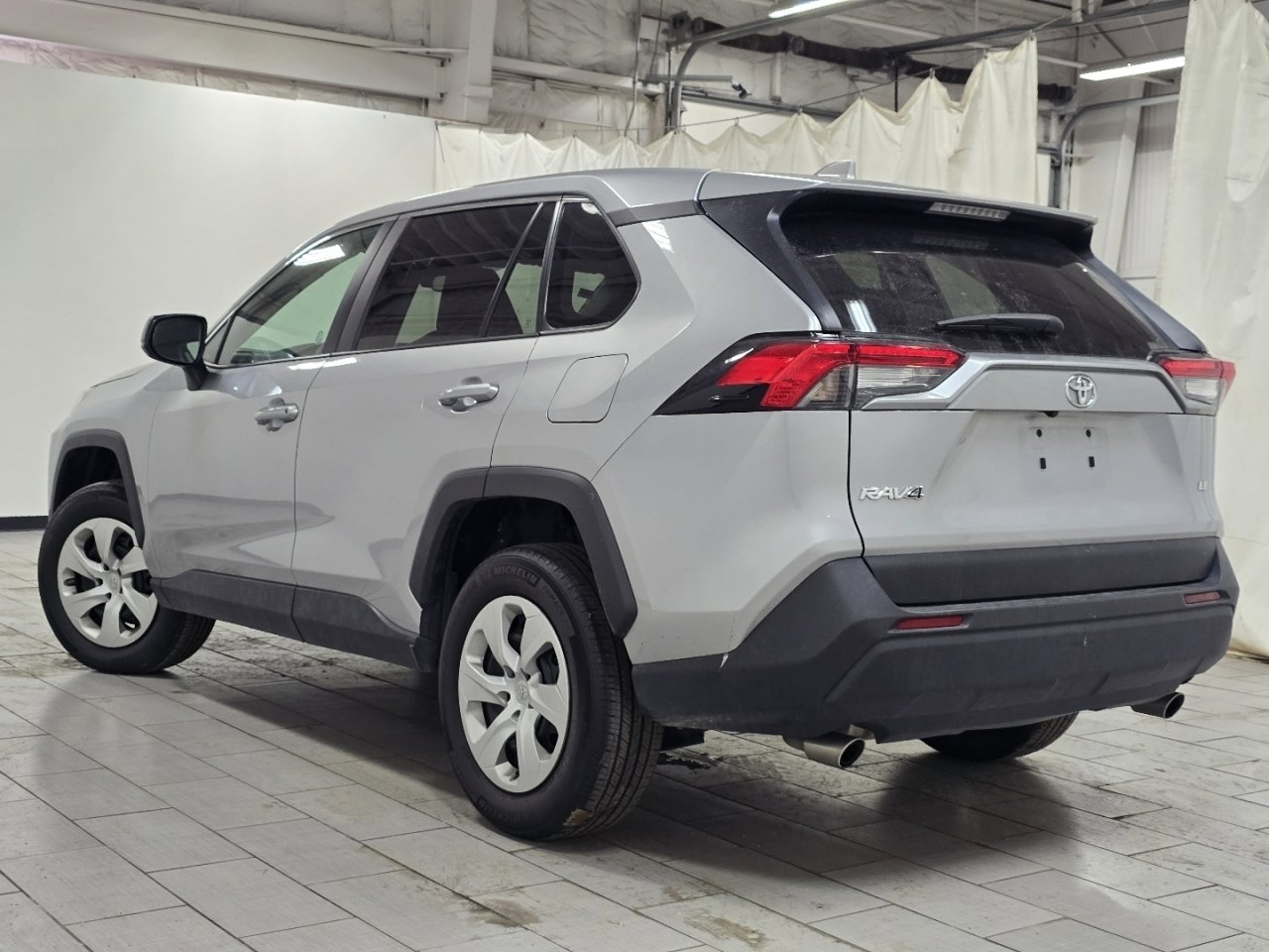 Used 2024 Toyota RAV4 LE image 12