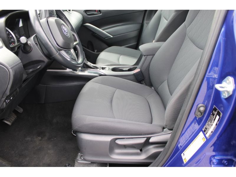 Used 2022 Toyota Corolla Cross LE image 11