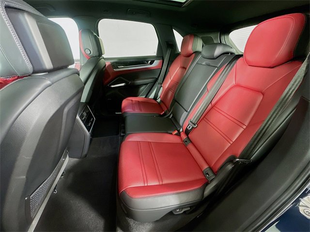 Used 2024 Porsche Cayenne w/ Sport Chrono Package image 35