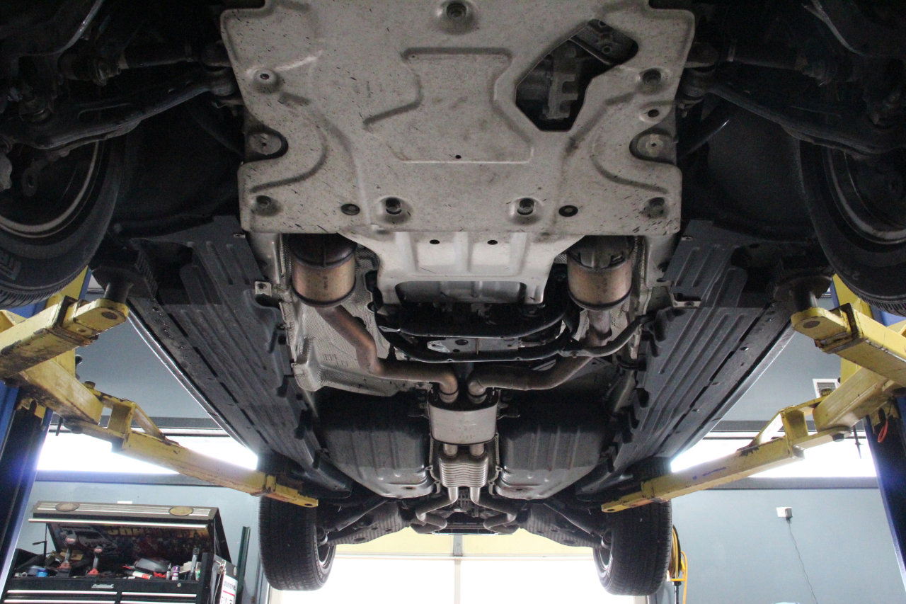 Used 2015 Land Rover Range Rover Sport HSE image 95