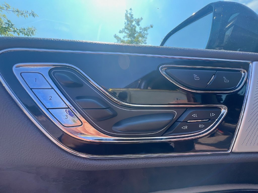 Used 2022 Lincoln Navigator L Reserve AWD/4WD image 14