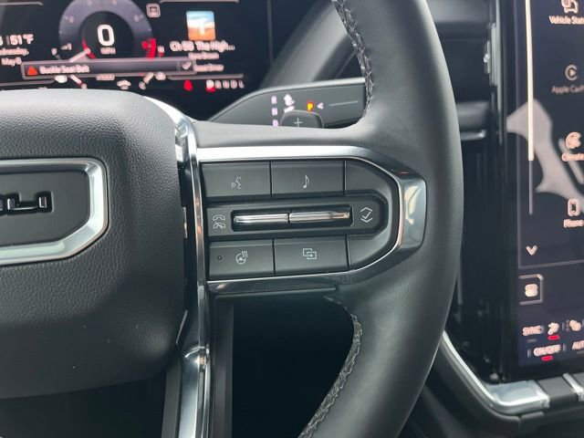 Used 2025 GMC Yukon Denali w/ Sun & Power Step Package AWD/4WD image 18