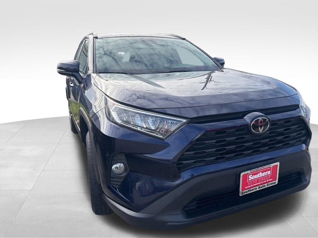 Used 2020 Toyota RAV4 XLE image 8