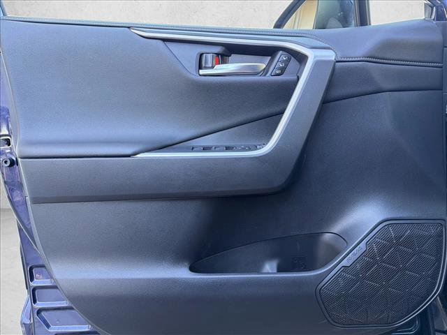 Used 2022 Toyota RAV4 Limited image 10