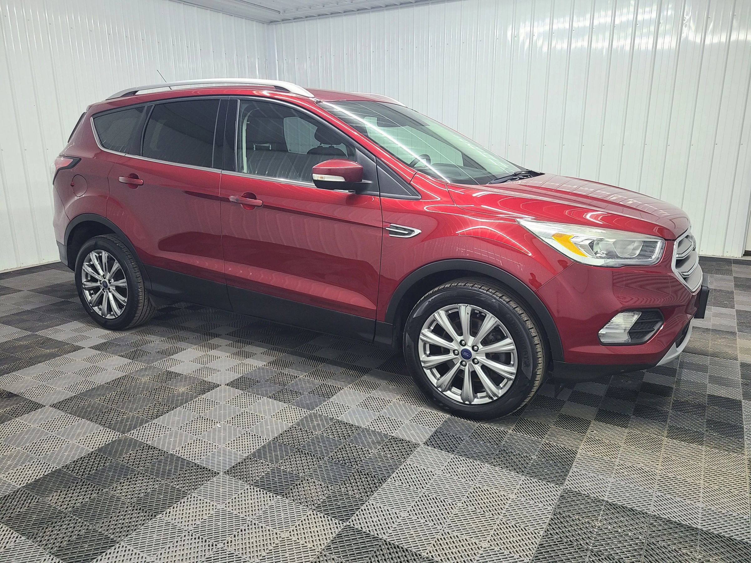 Used 2017 Ford Escape Titanium AWD/4WD image 1