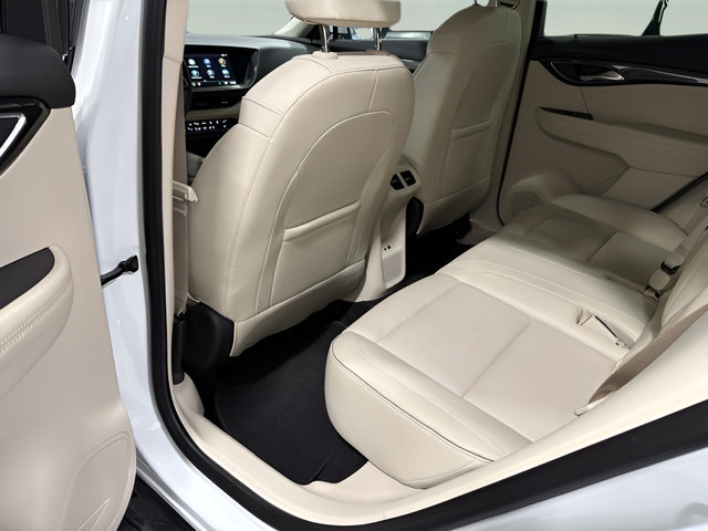 Used 2022 Buick Envision Essence w/ Technology Package I FWD image 27