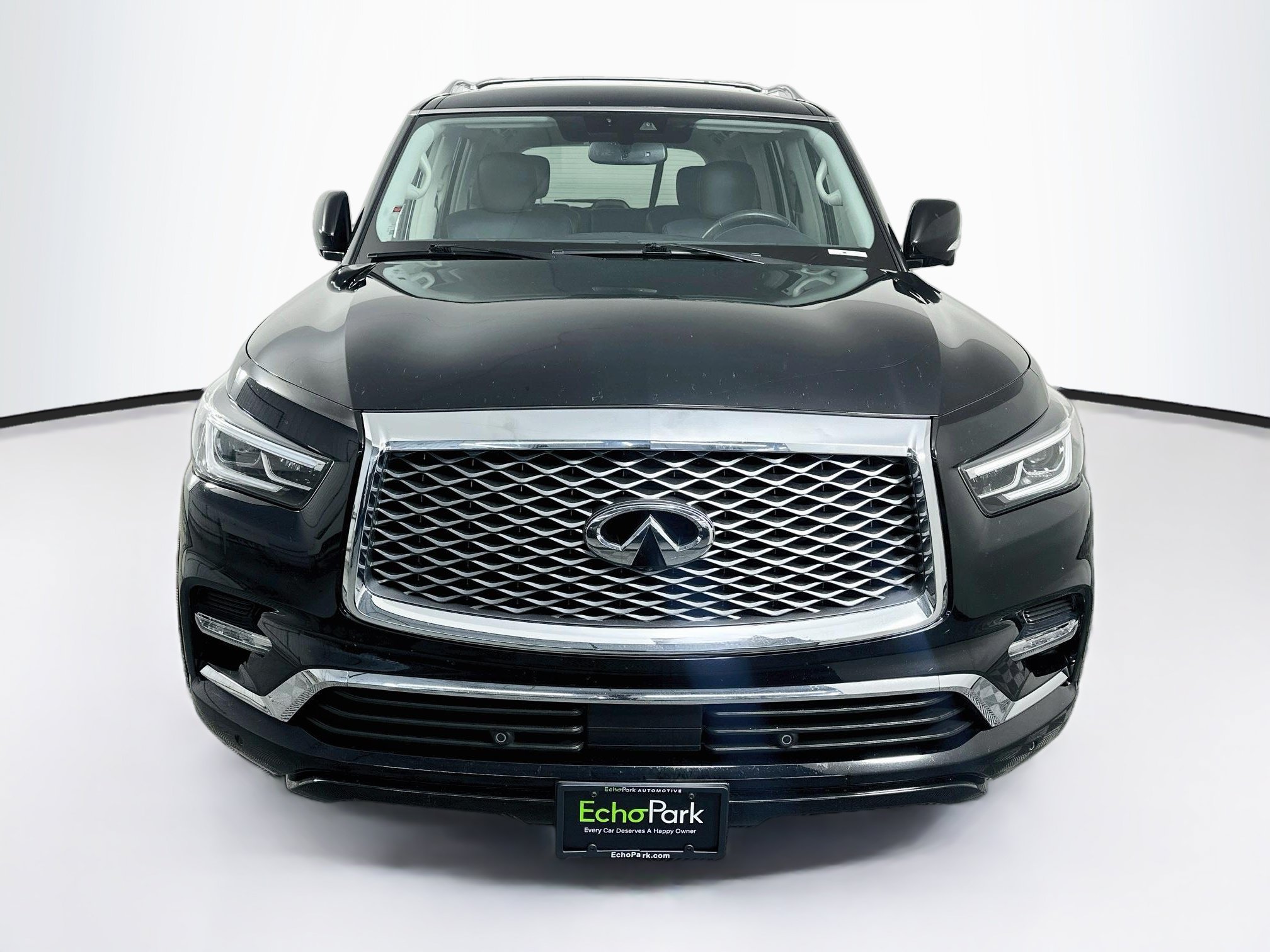 Used 2019 INFINITI QX80 Luxe w/ Proassist Package RWD image 2