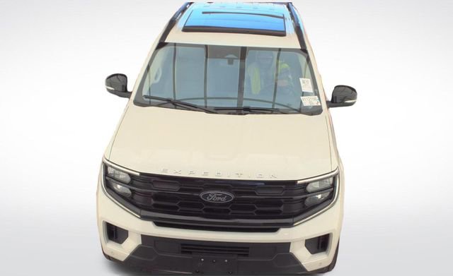 Used 2025 Ford Expedition Active AWD/4WD image 9