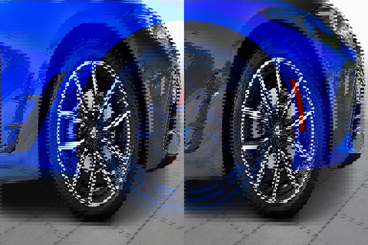 Used 2025 BMW 430i xDrive w/ M Sport Package image 10