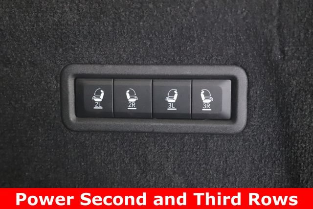 Used 2025 Jeep Grand Wagoneer L Series III w/ Rear Seat Video Group 1 AWD/4WD image 34