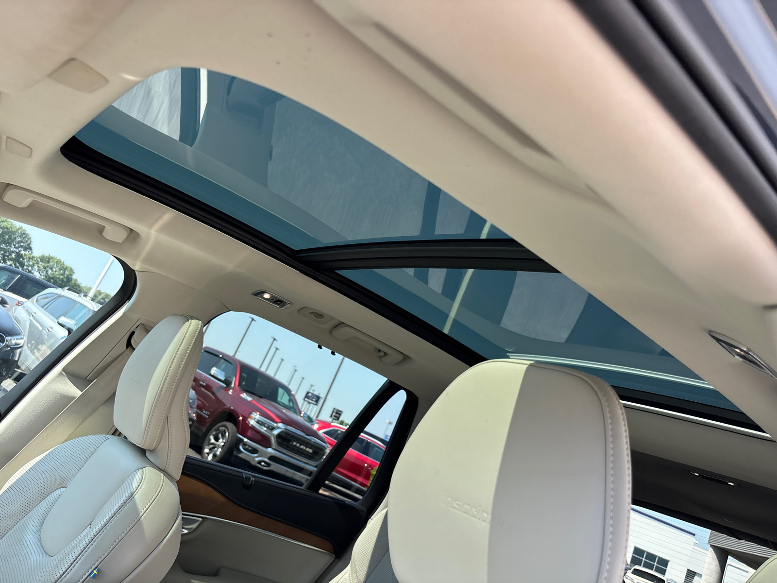 Used 2019 Volvo XC90 T6 Inscription w/ Advanced Package AWD/4WD image 24