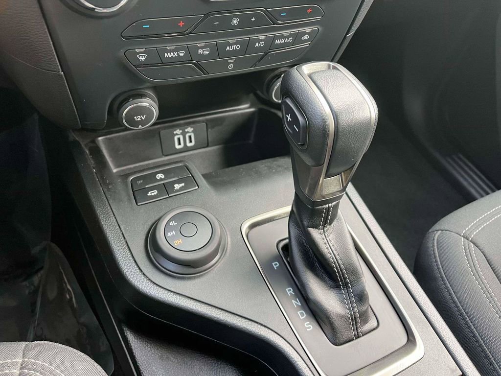 Used 2021 Ford Ranger XLT w/ Equipment Group 301A Mid image 18