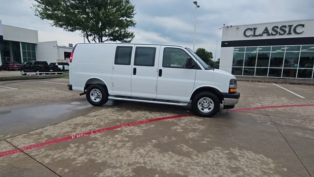 Used 2025 Chevrolet Express 2500 w/ Driver Convenience Package RWD image 9