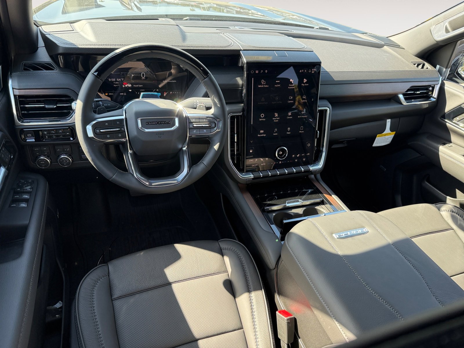 New 2026 GMC Yukon Denali w/ Denali Reserve Package AWD/4WD image 15