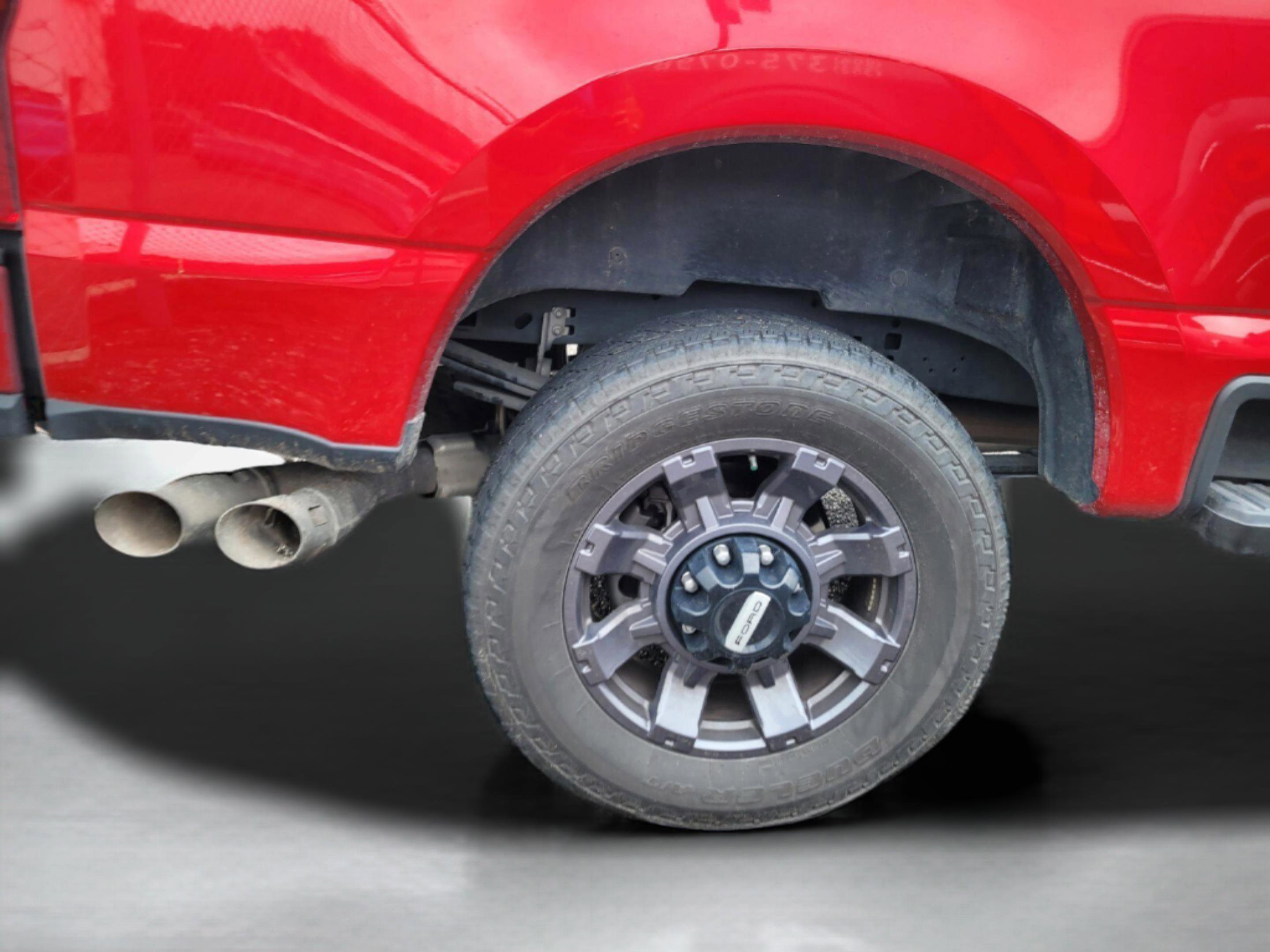 Certified 2024 Ford F250 Lariat w/ Sport Appearance Package image 33