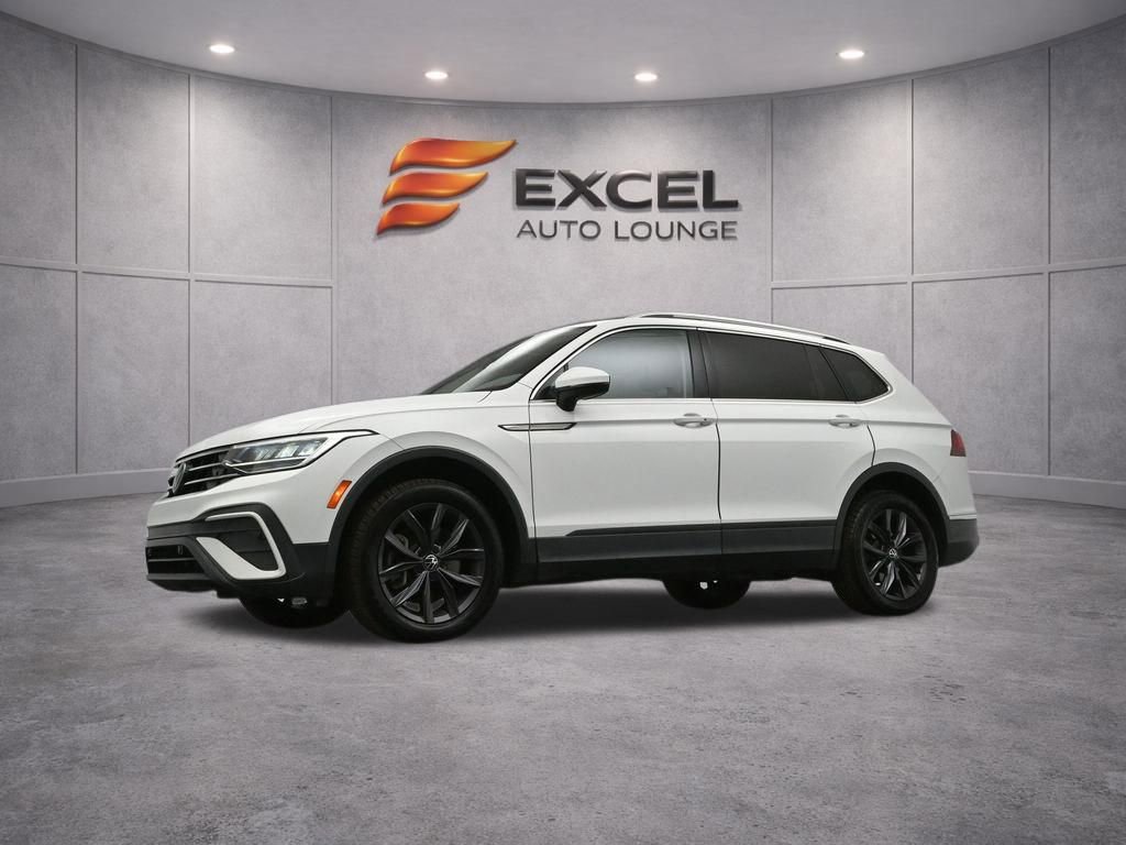 Used 2022 Volkswagen Tiguan SE w/ Panoramic Sunroof Package FWD image 34