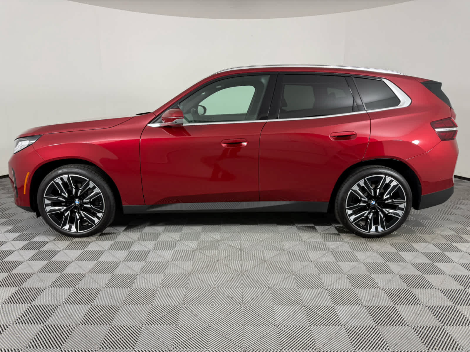 Used 2025 BMW X3 xDrive30i AWD/4WD image 6