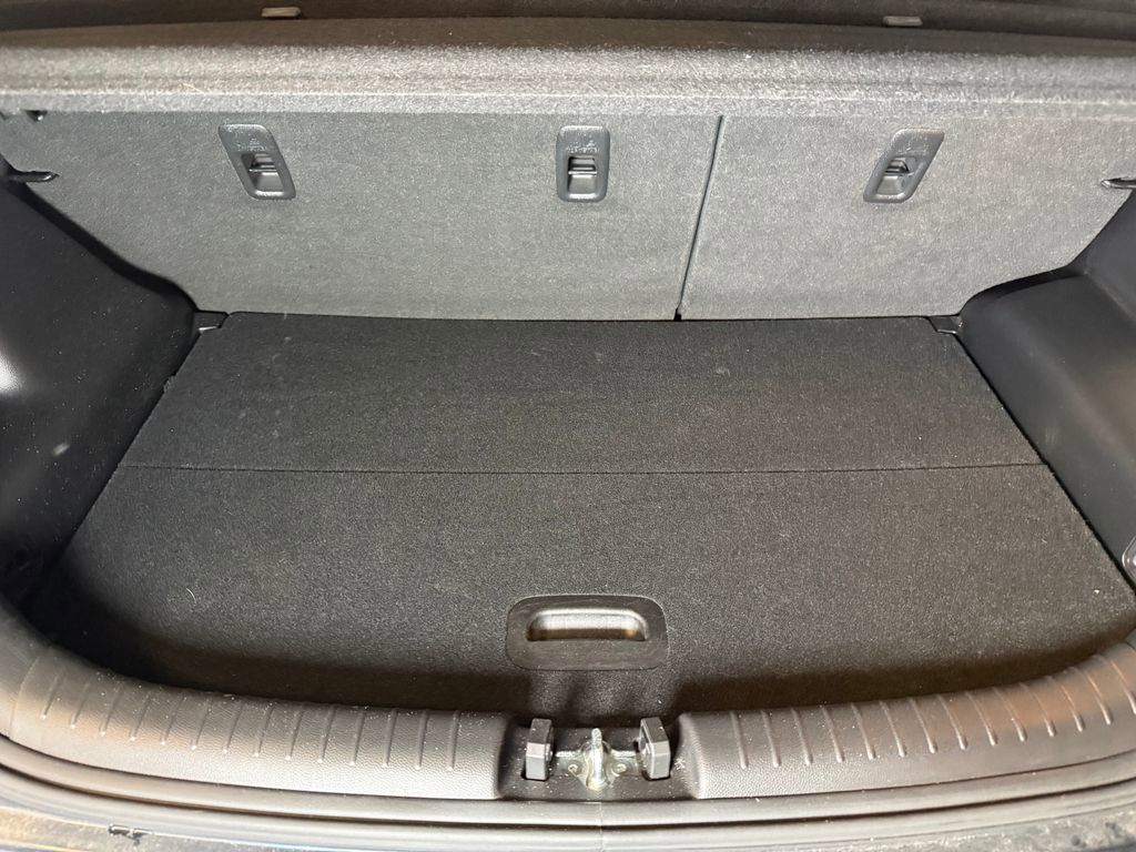 Used 2017 Kia Soul + FWD image 22