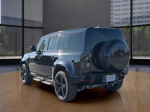 New 2026 Land Rover Defender 110 X-Dynamic SE image 15