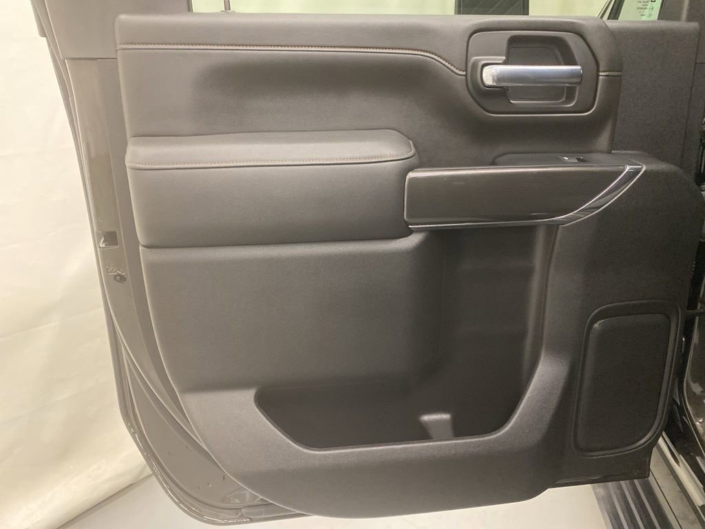 Used 2023 GMC Sierra 2500 AT4 w/ AT4 Premium Plus Package image 12