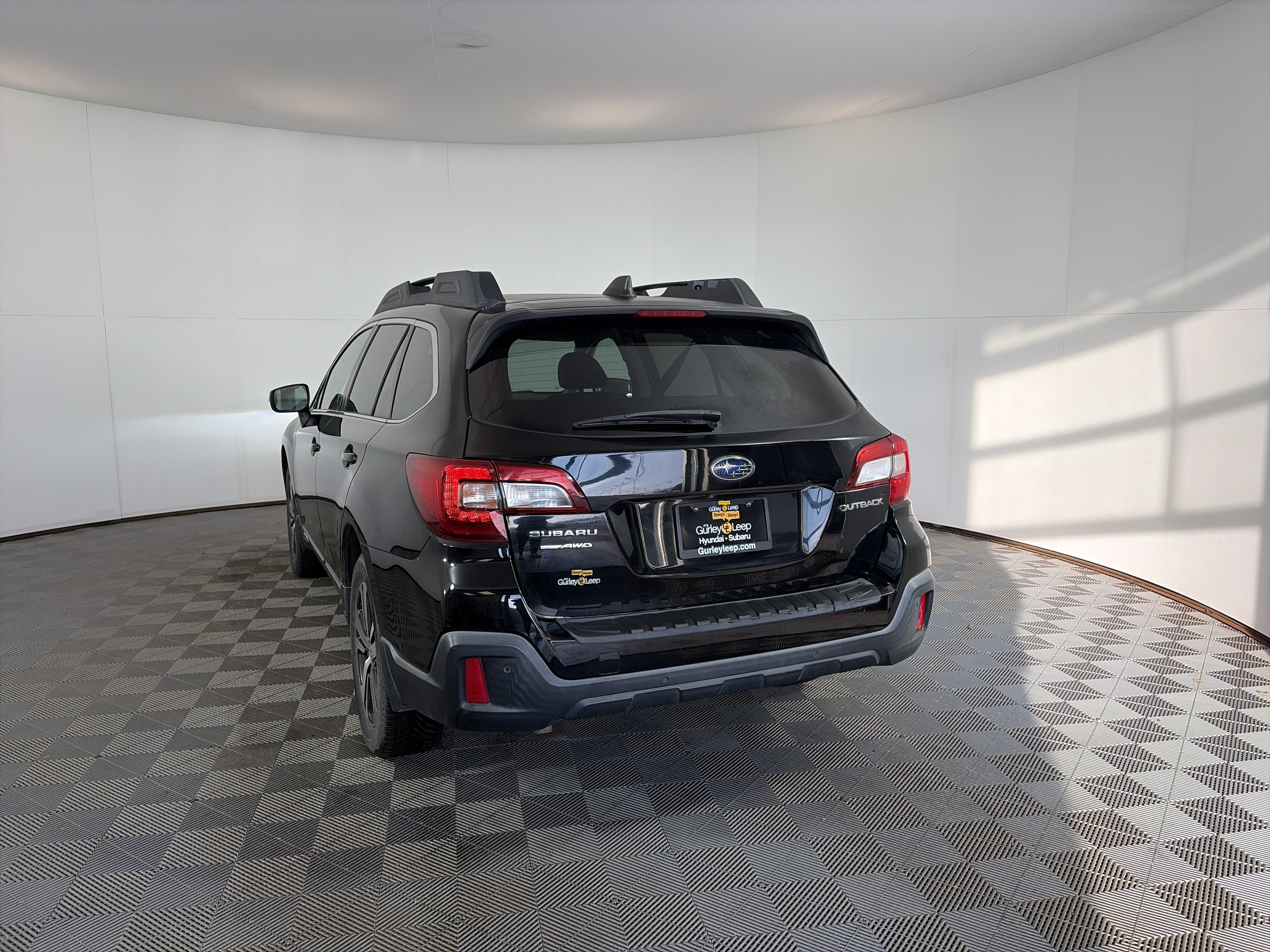 Used 2018 Subaru Outback 2.5i Limited image 8