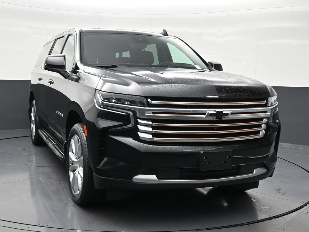 Used 2024 Chevrolet Suburban High Country AWD/4WD image 8