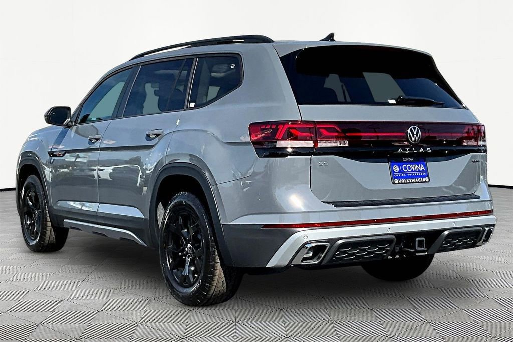 New 2026 Volkswagen Atlas Peak Edition image 4