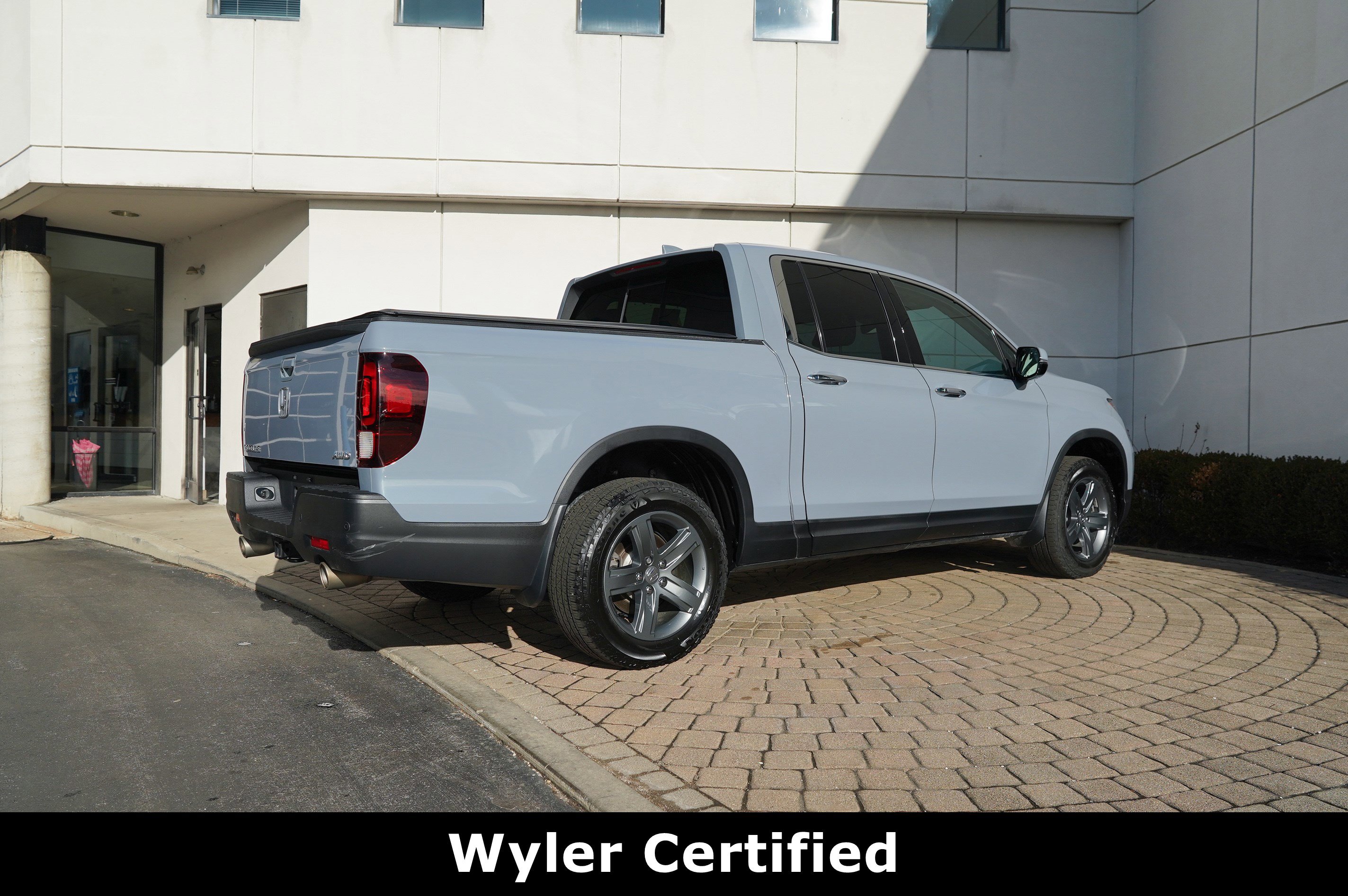 Used 2023 Honda Ridgeline RTL-E image 3