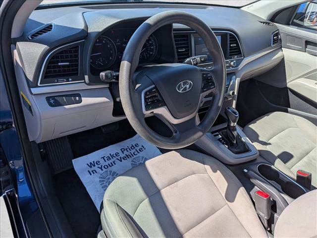 Used 2017 Hyundai Elantra SE image 11