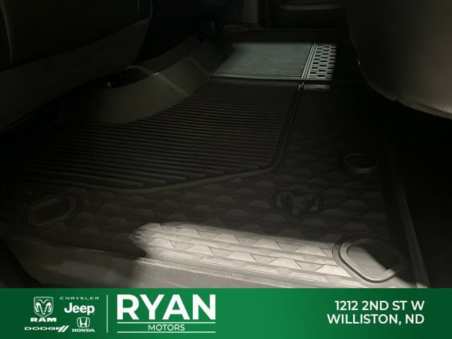 Used 2021 RAM 1500 Laramie w/ Sport Appearance Package AWD/4WD image 13