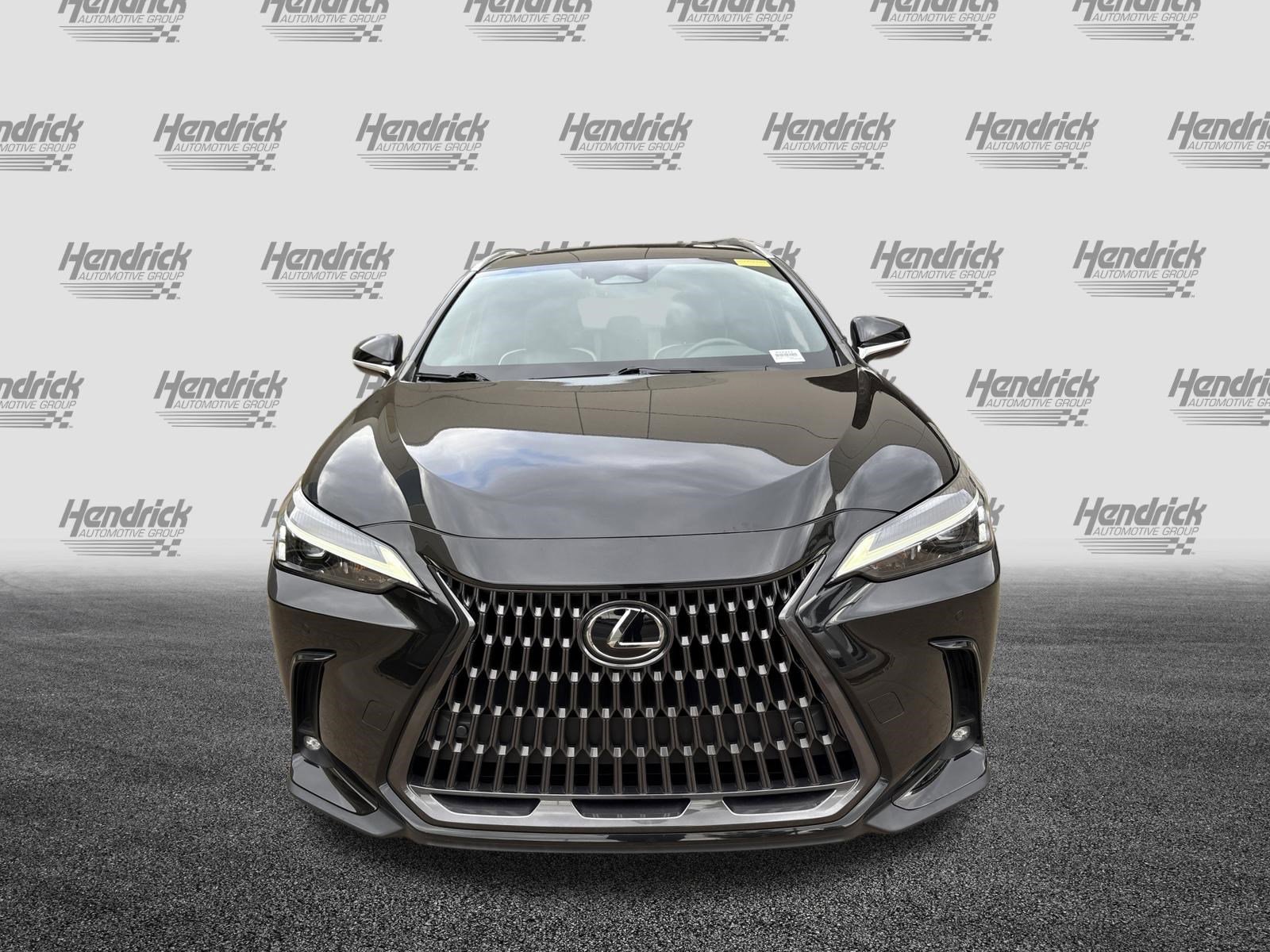 Used 2024 Lexus NX 250 FWD w/ Towing Package (2000 Lbs) image 3