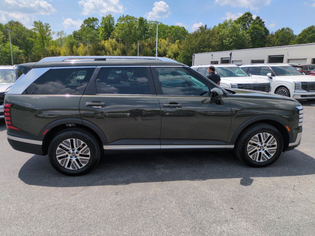 New 2026 Hyundai Palisade FWD Hybrid image 8