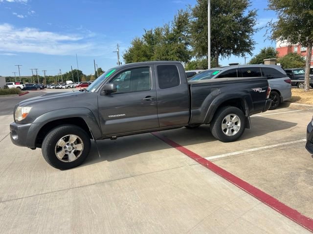 Used 2011 Toyota Tacoma 4x4 Access Cab V6 w/ TRD Sport Pkg image 6