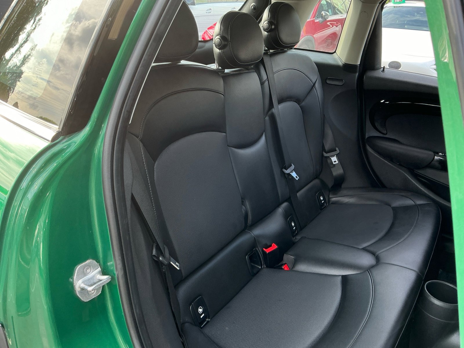Used 2020 MINI Cooper 4-Door Hardtop FWD image 20