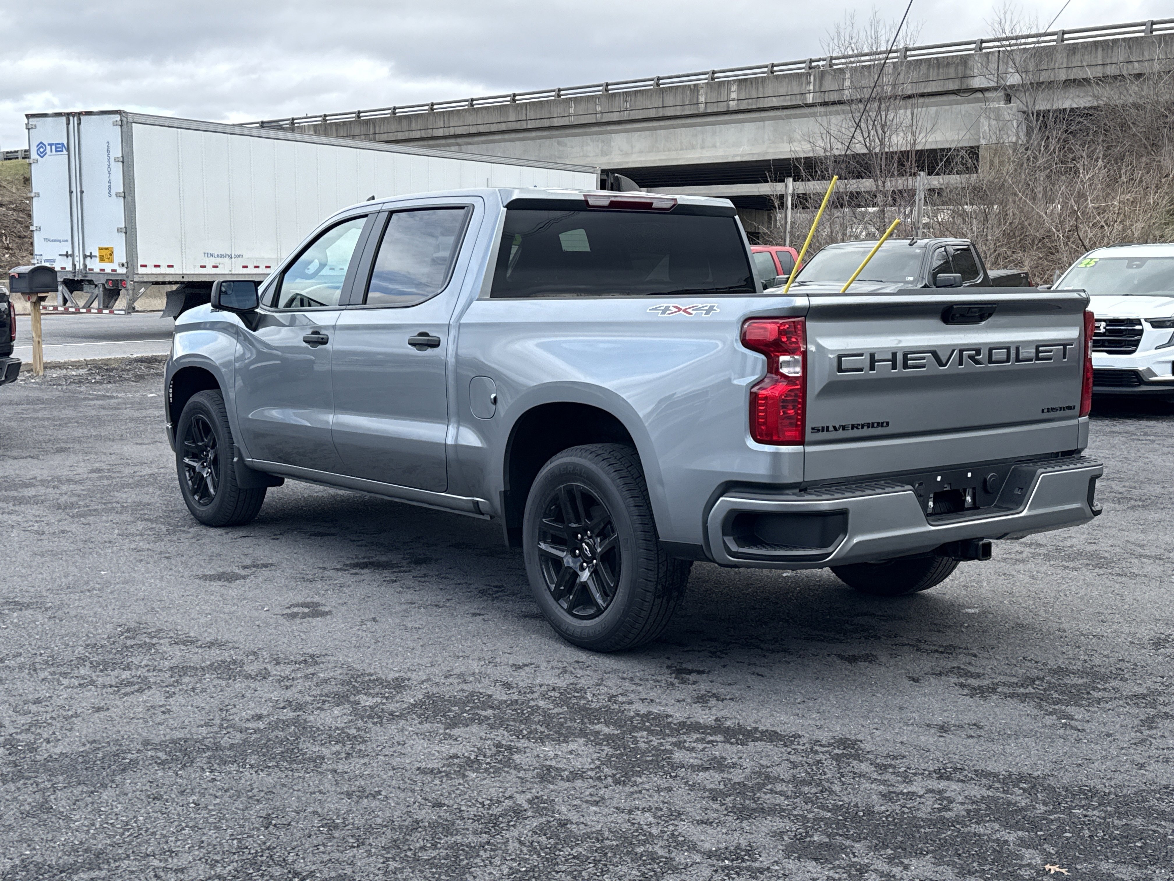 New 2026 Chevrolet Silverado 1500 Custom w/ LPO, Dark Essentials Package AWD/4WD image 6