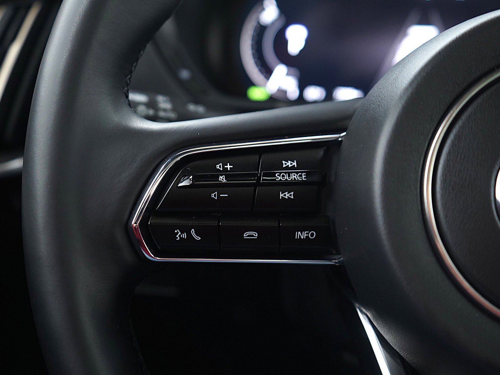 Certified 2025 MAZDA CX-90 Plug-In Hybrid w/ Premium Plus image 28